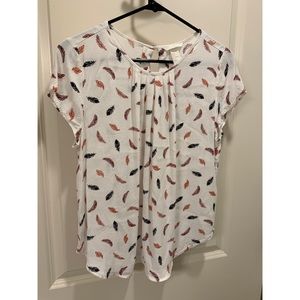 H&M t-shirt with feather prints